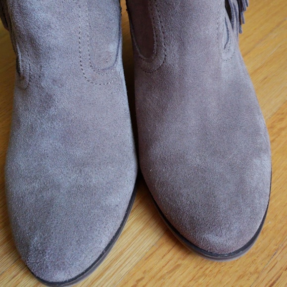 STEVE MADDEN 8.5 SUEDE FRINGE BOOTIES - Picture 5 of 8